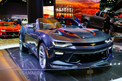 [2017 디트로이트] 쉐보레, 카마로의 역사를 담은 '카마로 50주년 에디션' 전시