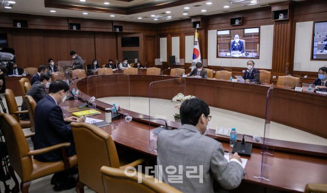 인사말하는 권영수  LG 부회장                                                                                                                                    ...