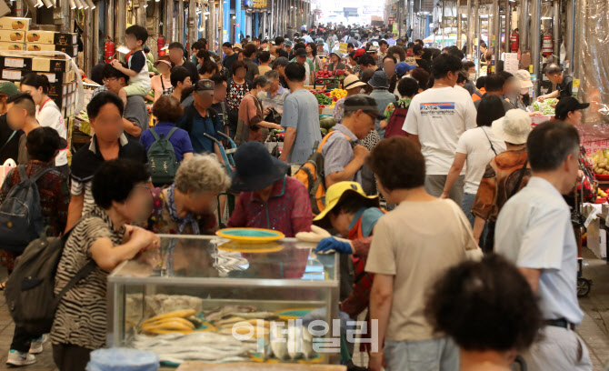 국내 기름값 내림세 계속                                                                                                                                         ...