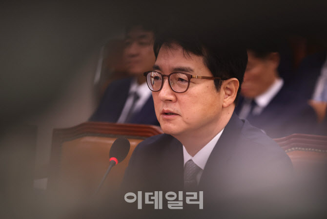 국정감사, '답변하는 심우정 검찰총장'                                                                                                                                 ...