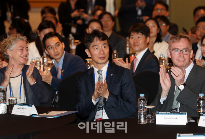 주한외교사절과 함께한 이복현 금감원장                                                                                                                                 ...