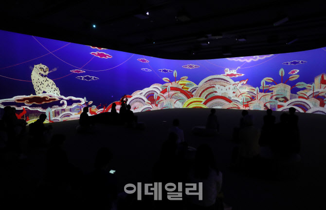 국립중앙박물관 실감 영상 콘텐츠 시연                                                                                                                                 ...