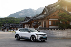 르노코리아, 전기 SUV ‘세닉 E-Tech’ 사전예약 개시