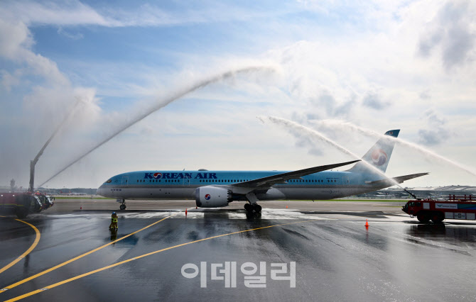 인천공항 소방대가 항공기 화재 진압 훈련                                                                                                                               ...