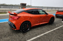 GV60 마그마, 佛 서킷서 성능·감성 '분출'…新명차 선언