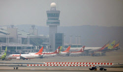 고환율 신음 LCC…중·일 다툼에 단비같은 '반사이익'