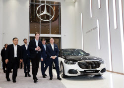 벤츠 회장, 유럽車제조협 회장 연임…친환경차 반대파