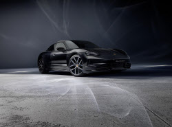 포르쉐코리아, ‘타이칸 블랙 에디션’ 고객 인도 개시