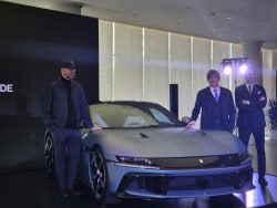 페라리, 한국을 위한 걸작 '12칠린드리 테일러메이드' 공개