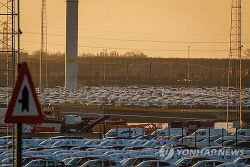 EU, 중국산 전기차 견제…“유럽 생산 70% 넘어야 보조금”