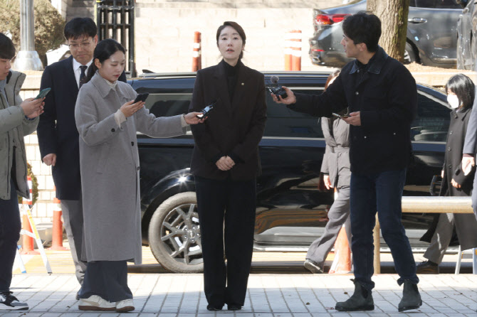 강선우 무소속 의원 "심려 끼쳐 죄송"                                                                                                                                 ...