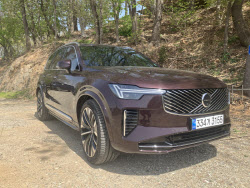 국산차보다 더 편안한 인포테인먼트 볼보 'XC90'