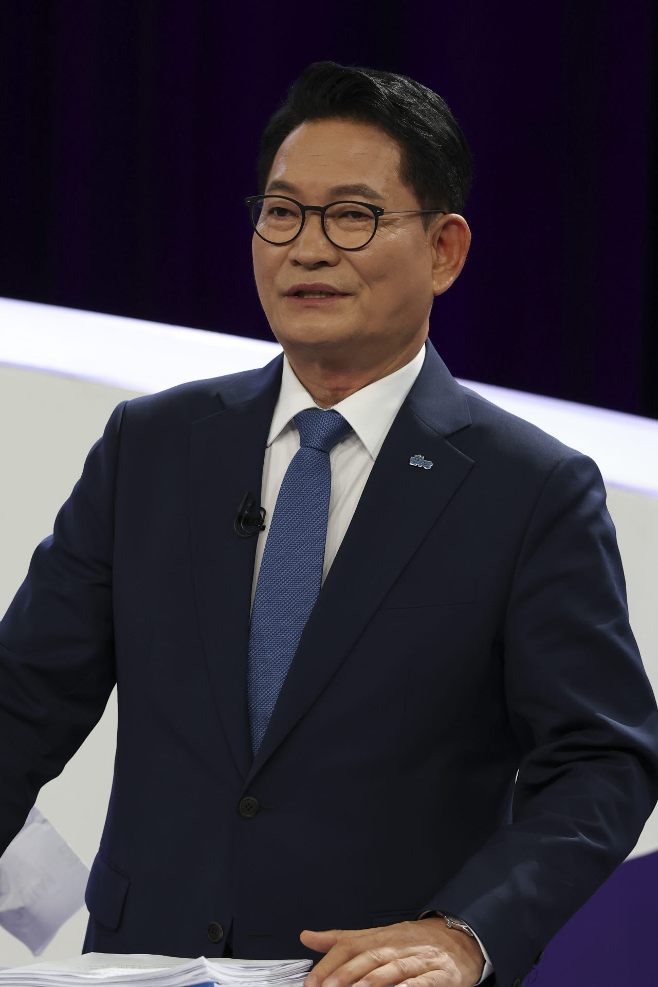 더불어민주당 당대표 후보 TV토론회 참석한 송영길                                                                                                                           ...