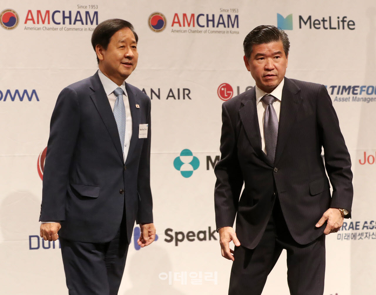 구윤철 부총리와 제임스 김 주한미국상공회의소 회장                                                                                                                          ...