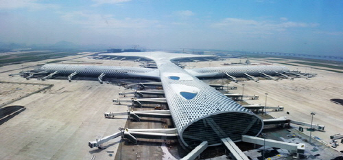 http://www.edaily.co.kr/news/newspath.asp?newsid=03017606612743384 中 중지그룹, 獨 아성 깨고 두바이공항 사업 수주