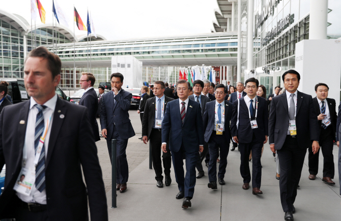 바른정당 `G20 폐막성명 `북핵·미사일 도발 규탄` 빠진 것 유감`