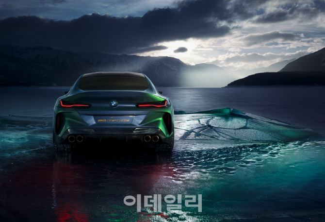 BMW, 콘셉트 M8 그란 쿠페 세계 최초 공개