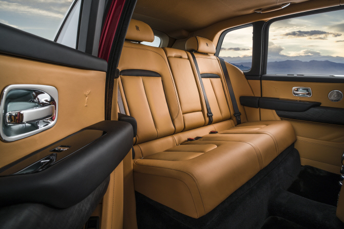 롤스로이스, 브랜드 최초의 SUV `컬리넌` 베일 벗다
