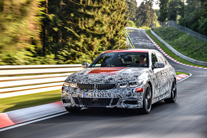BMW, 7년 만에 풀체인지된 신형 `3시리즈`…10월 정식 데뷔
