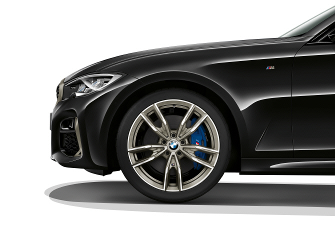 BMW 'M340i xDrive', 고급스러운 타이어 휠