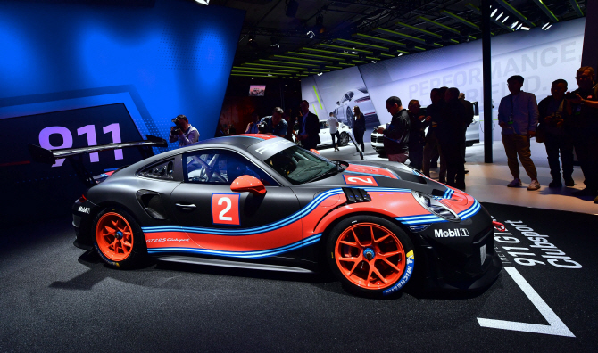 포르쉐 '911 GT2 RS 클럽스포츠', 전 세계 최초 공개