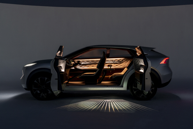인피니티, 순수 전기 SUV 컨셉트카 `QX 인스퍼레이션` 선봬