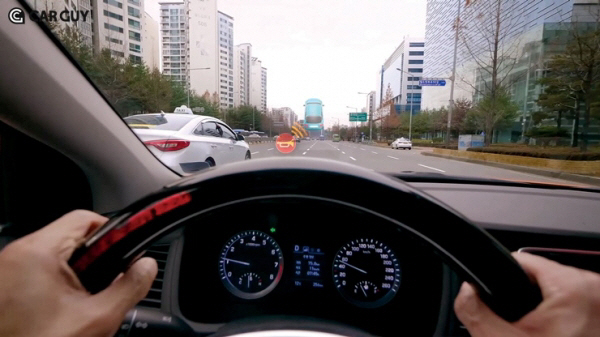 현대차, 편견 타파 ‘조용한 택시’ 유튜브 1000만 돌파