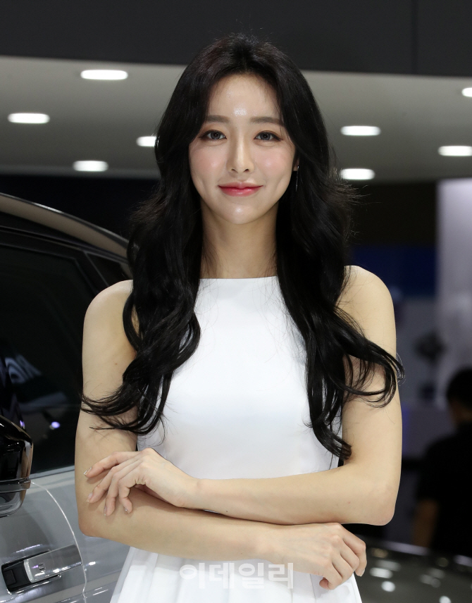 '2019 서울 모터쇼'에서 만날 수 있는 레이싱모델