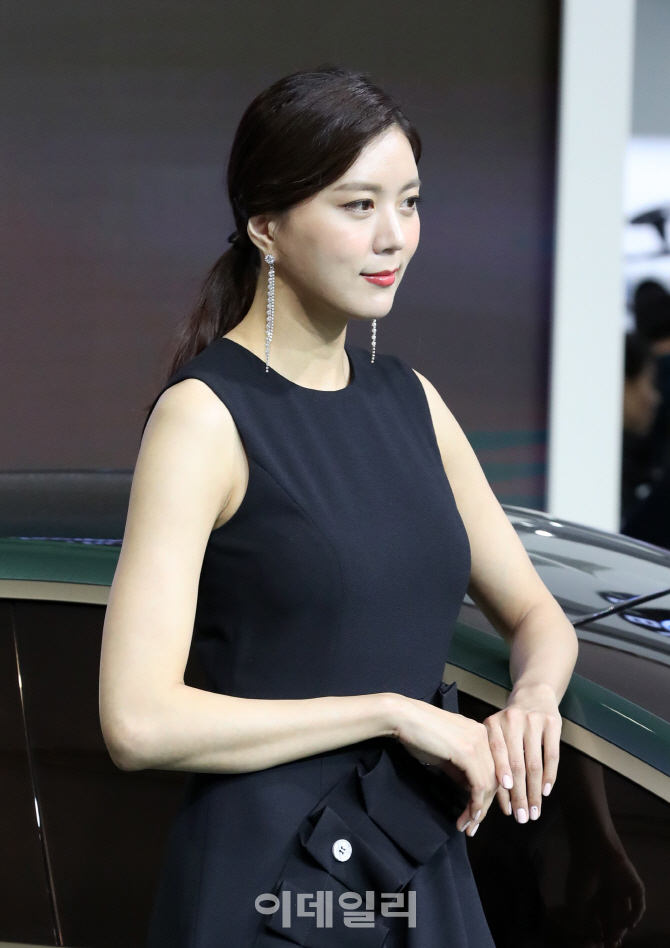 '2019 서울 모터쇼'에서 만나는 레이싱모델