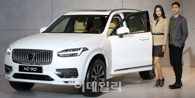 더욱 정교해진 볼보 플래그십 SUV 신형 XC90 한국 출시