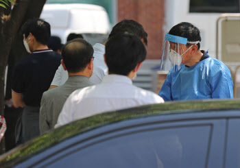쿠팡 집단감염도 이태원發…"생활방역 못하면 장기 운영제한"(종합)