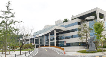"실패 딛고 일어서세요"…경기도, 소상공인 재창업 지원
