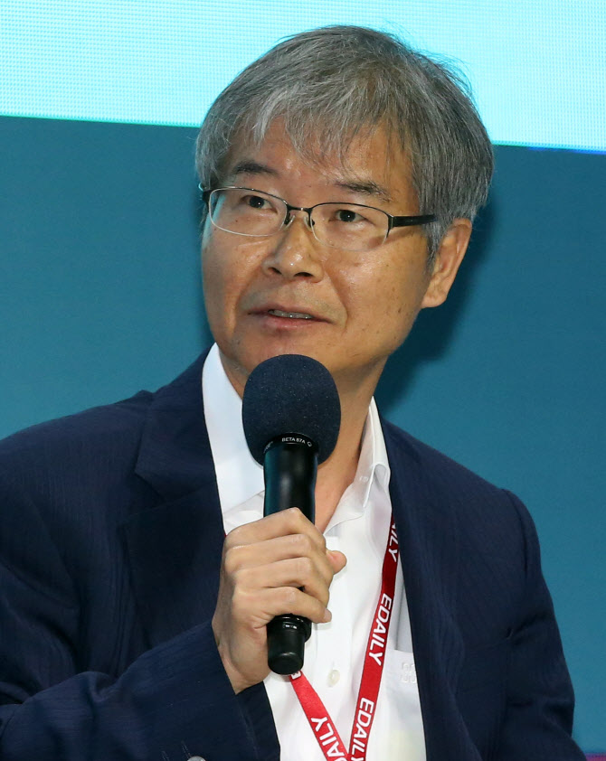 [ESF 2020]이정식 "정년이 아니라 연금수령시기 불일치가 더 문제"