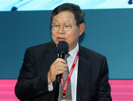 [ESF 2020]"사회적 거리두기가 경제적 거리두기로..전대미문 위기"