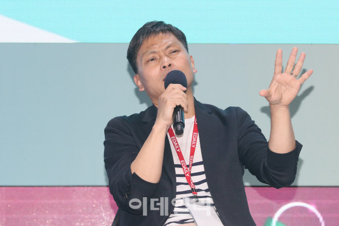 [포토]발언하는 김영훈 대학내일 대표