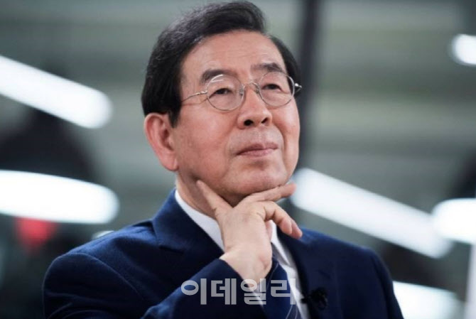 박원순 "일상 복귀는 환상"…한국에서 온 경고 주목한 외신