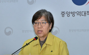 방대본 "식당 방역수칙 강화 방안 논의중"