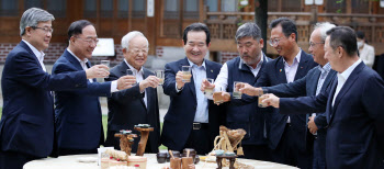 비정규직부터 덮친 코로나충격…"대기업 정규직 노동자도 고통분담을"