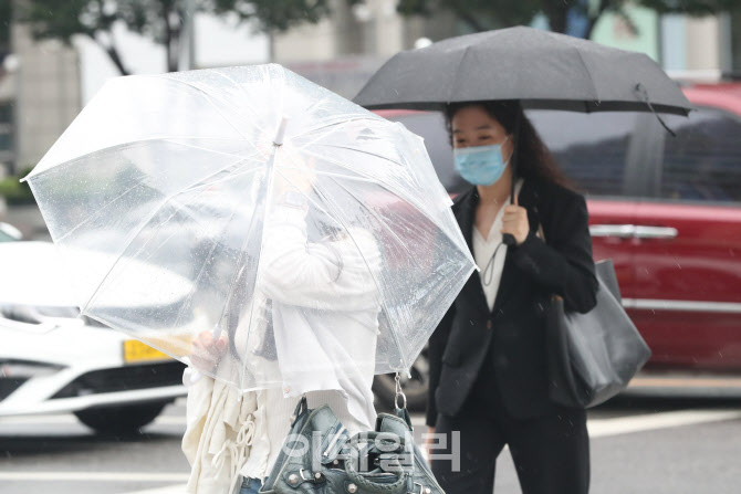 [포토]무더위 꺾이고 장마 시작