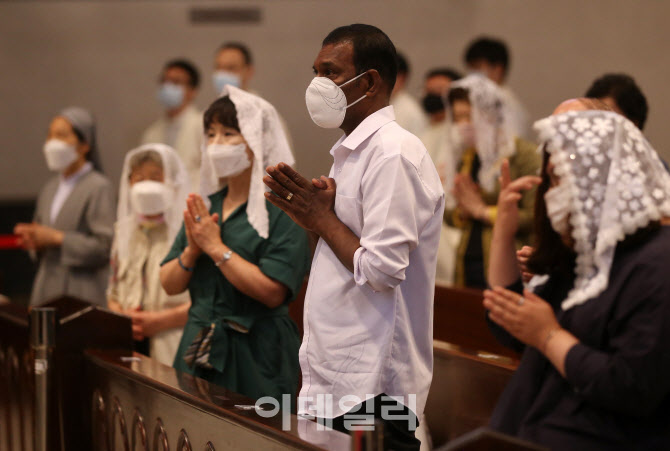 [포토] 6·25전쟁 발발 70주년 평화기원 미사