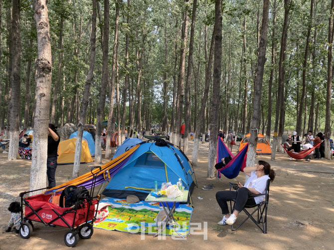 중국, 단오절 연휴 앞두고 코로나19 재확산…우울한 여행업계