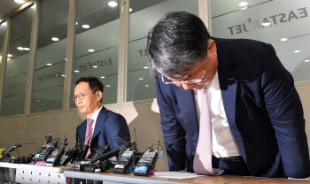 '속빈' 지분헌납한 이상직…'독이 든 성배' 받은 제주항공