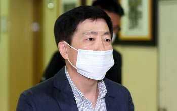 탈북민단체 박상학 대표 출국금지…대북전단 살포로 수사 중