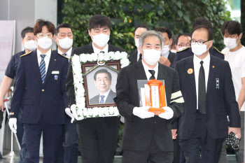 中관영 매체, 박원순 시장 사망 조명 "내년 보궐 선거 판도 미묘"