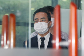 박홍근 “박원순 고뇌 언급 없었으나… 고소인 2차 가해 안돼”