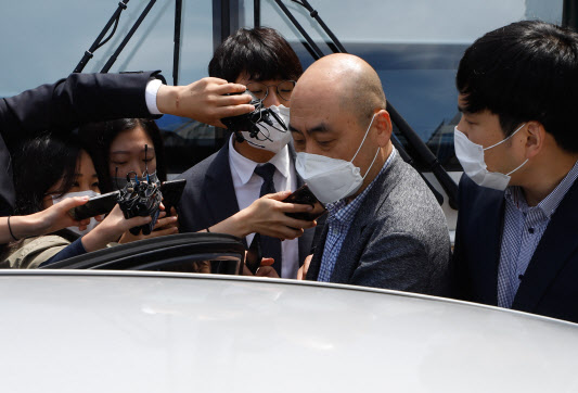 故 박원순 전 비서실장 경찰 조사…"朴 피소 사실 몰랐다"(종합)