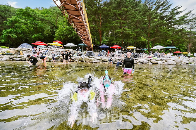 "불법 사라진 포천 백운계곡으로 여름휴가 오세요"