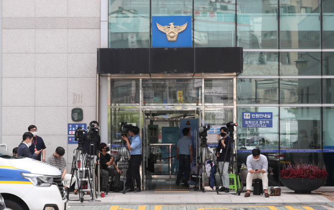 박원순에 '불미스러운 일' 최초 보고한 임순영 특보, 사표 제출