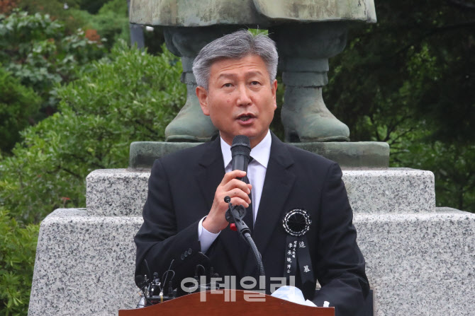 [포토]박삼득 보훈처장, 이승만 전 대통령 서거 55주기 추모식