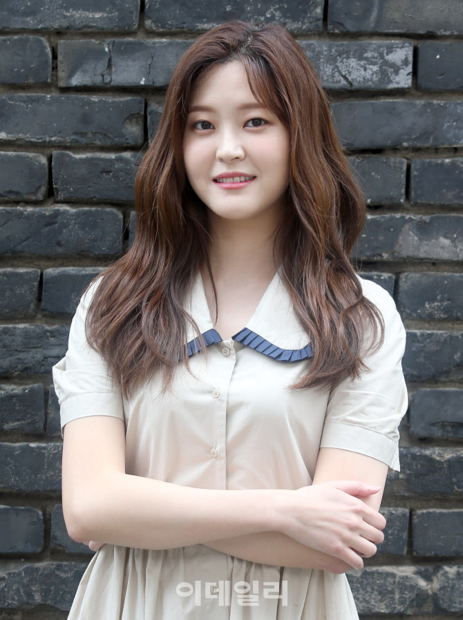 [포토]배우 한재아, '어쩌면 해피엔딩' 많이 사랑해주세요!